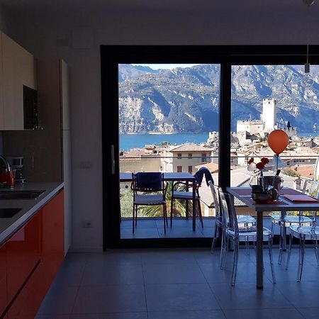 Blue Sky Garda - Sunset Lägenhet Malcesine Exteriör bild
