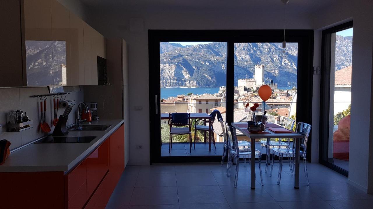 Blue Sky Garda - Sunset Lägenhet Malcesine Exteriör bild
